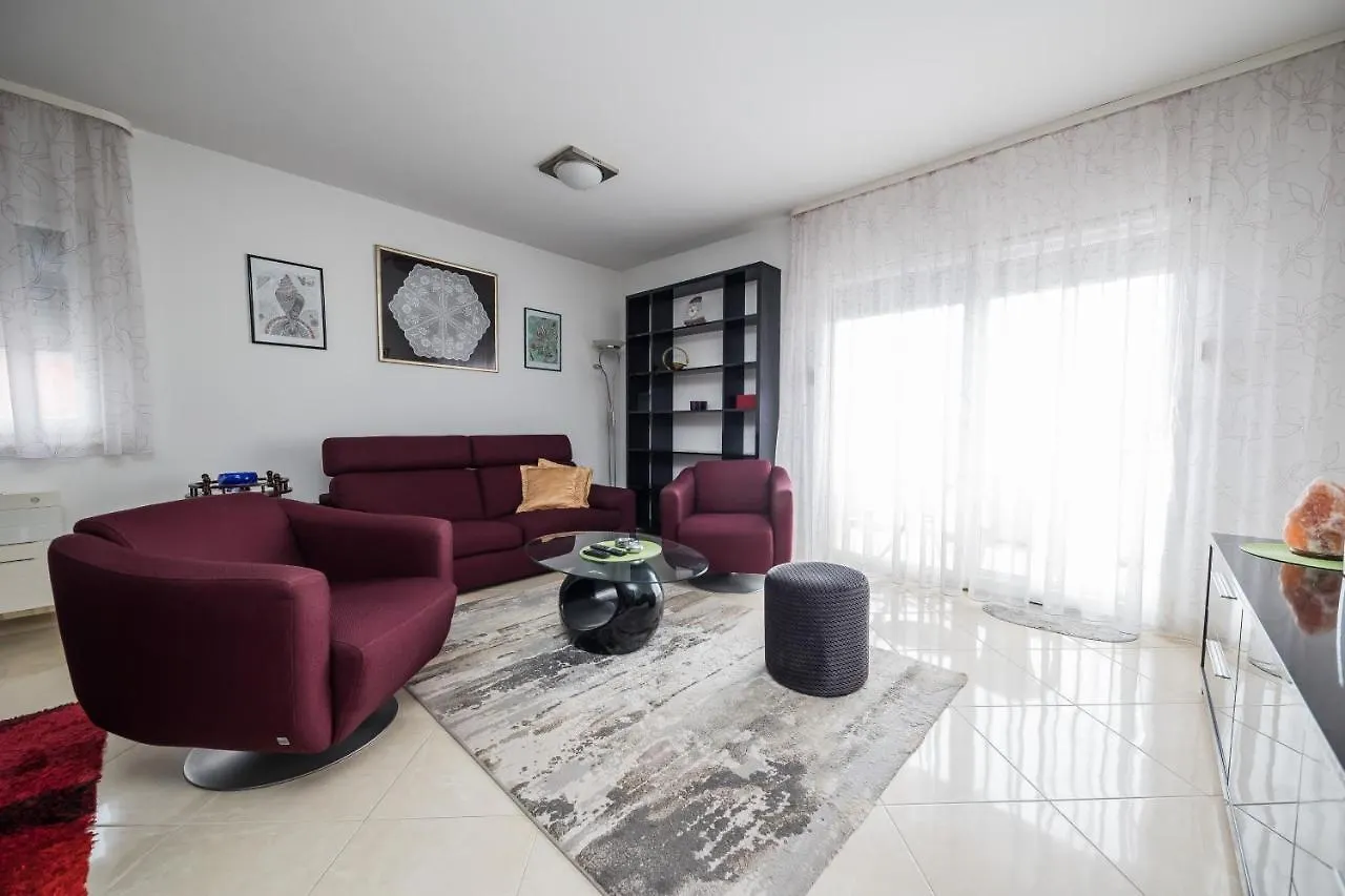 Val Apartment Kastela