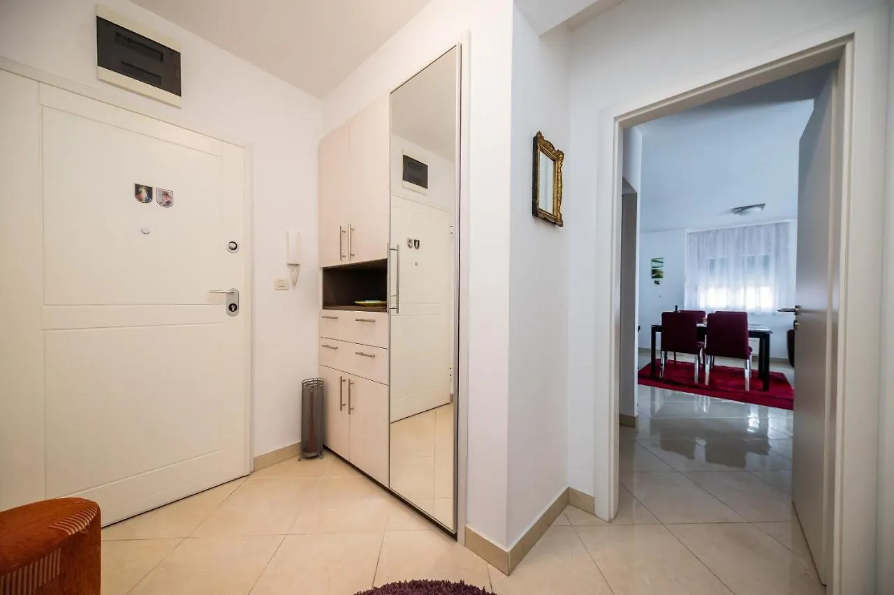 Val Apartment Kastela